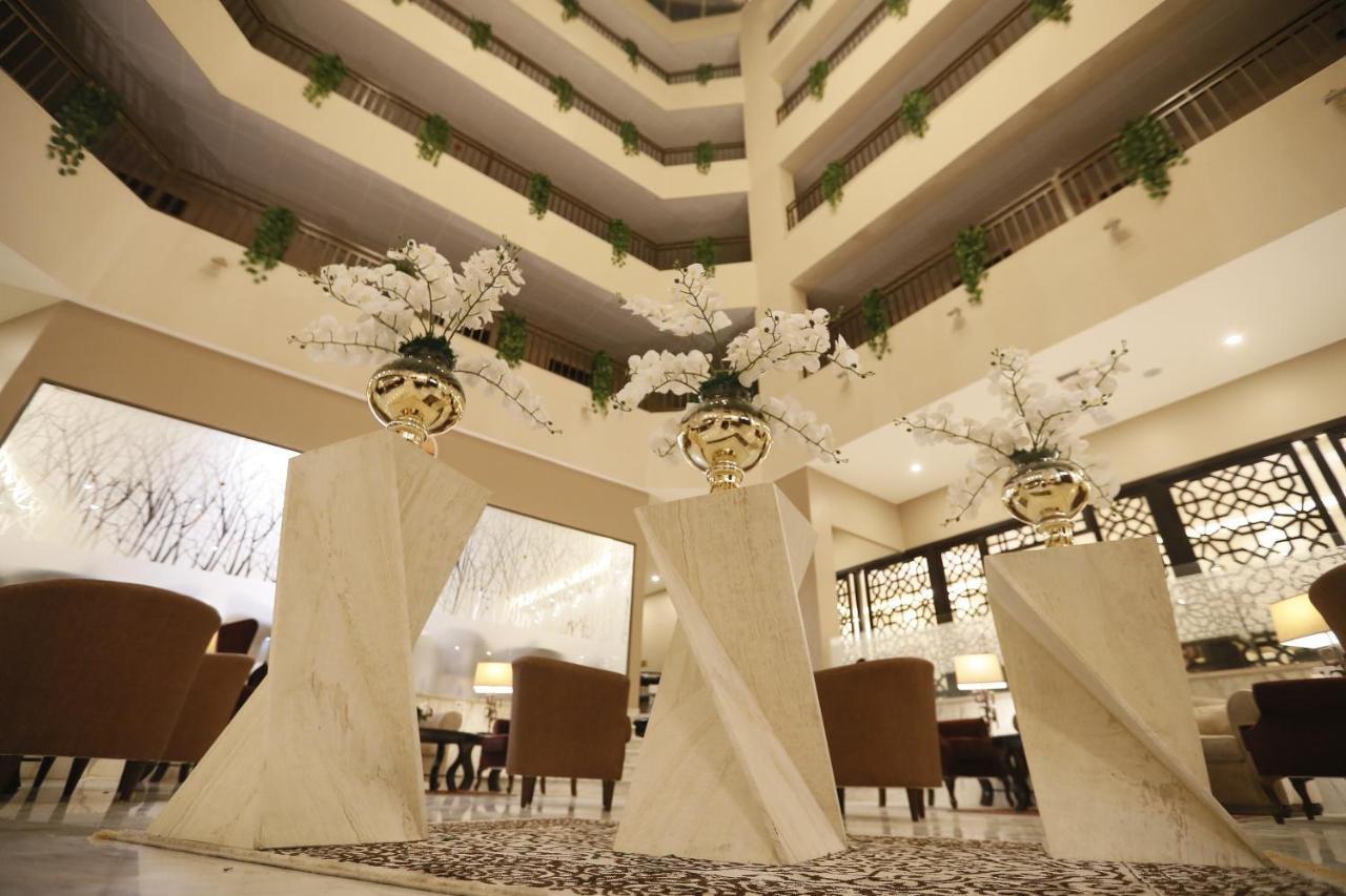 The Signature Hotel Ammán Kültér fotó