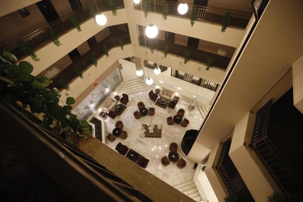 The Signature Hotel Ammán Kültér fotó