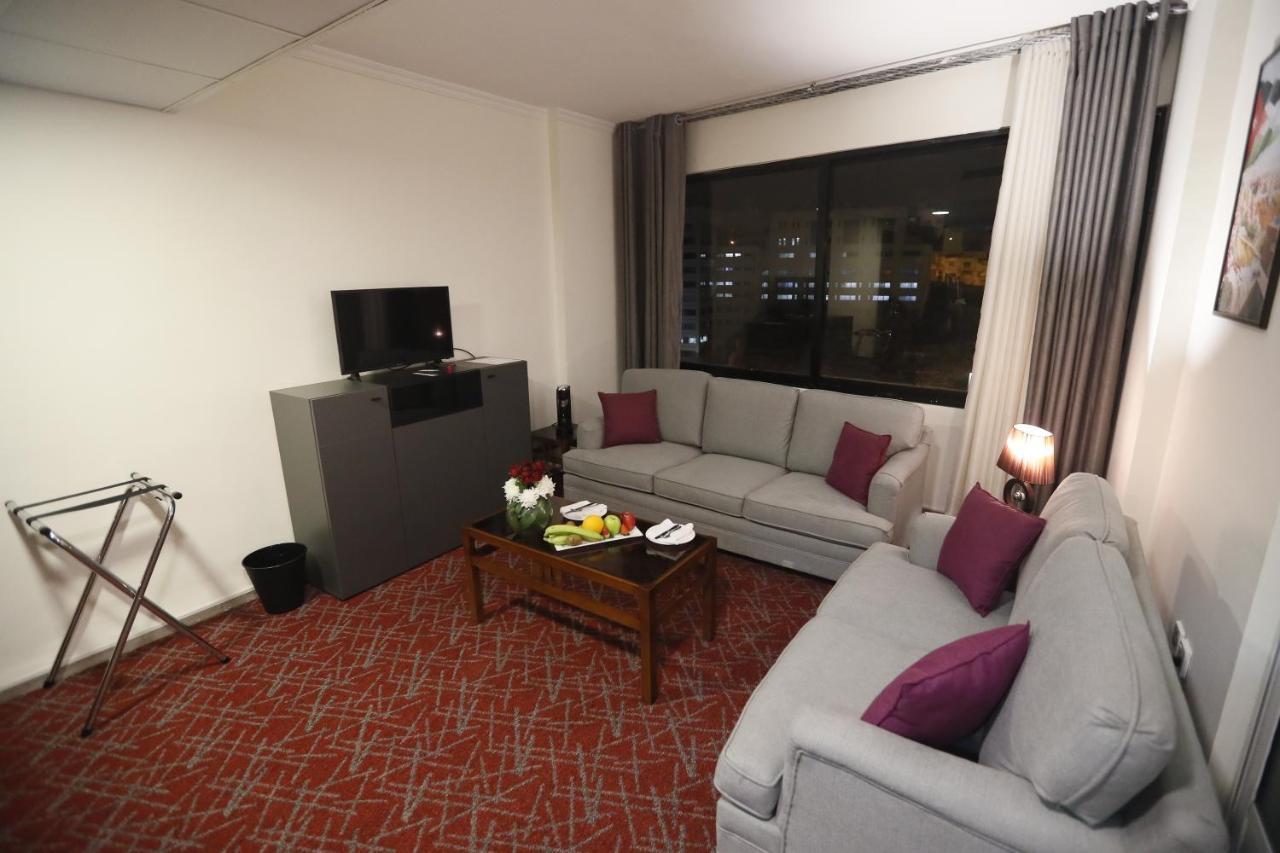 The Signature Hotel Ammán Kültér fotó