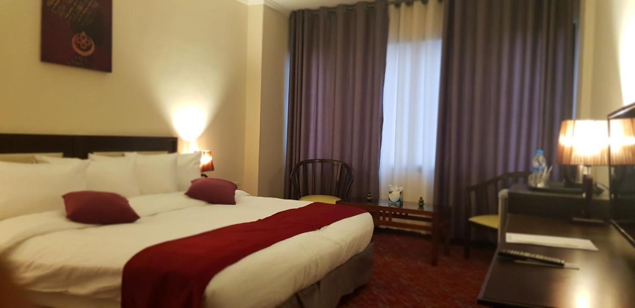 The Signature Hotel Ammán Kültér fotó